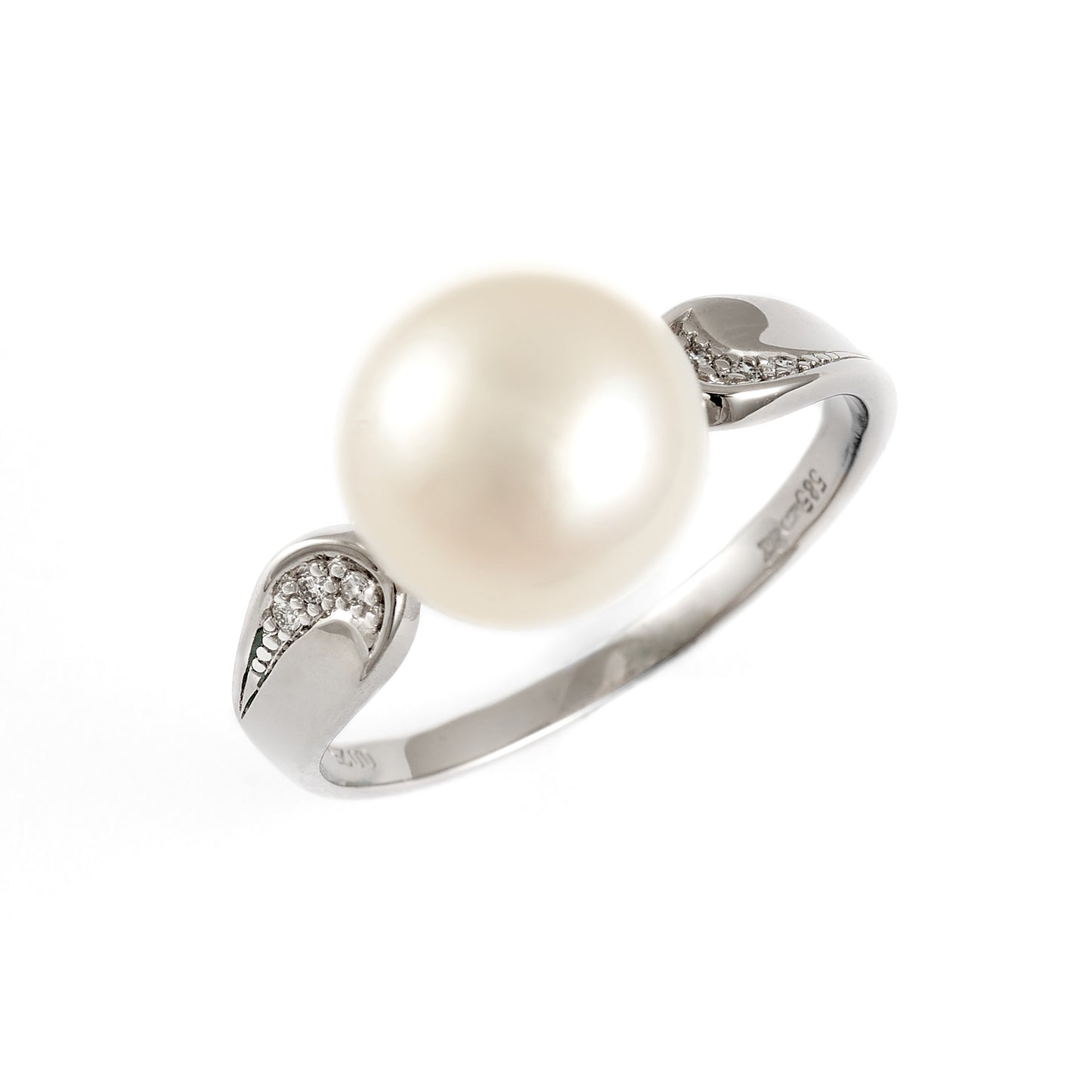 Diamantový prsteň s perlou z bieleho zlata