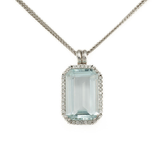 Diamantový náhrdelník s akvamarínom zo zlata