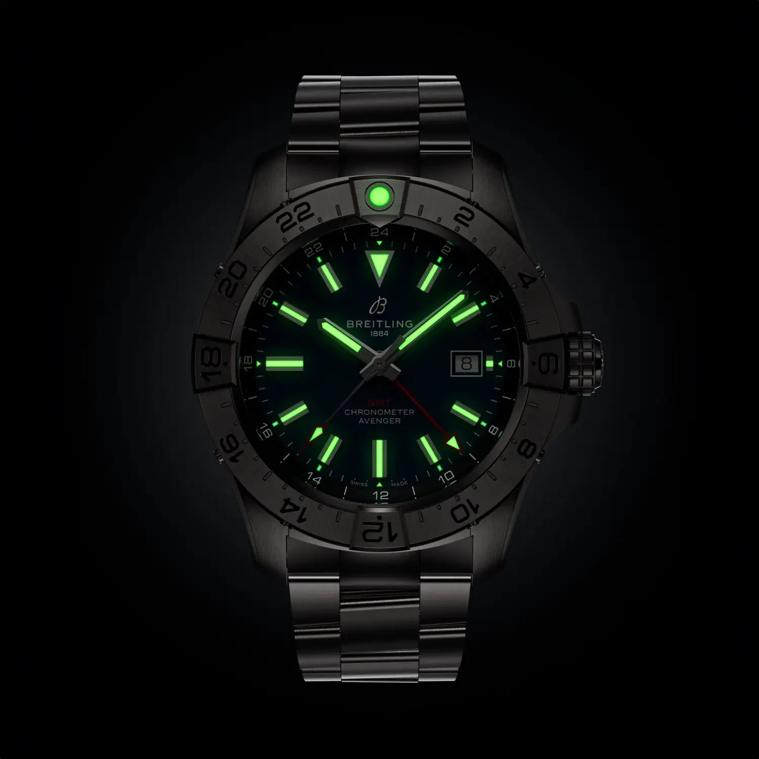 Breitling Avenger Automatic GMT 44 A32320101C1A1 — lume shot
