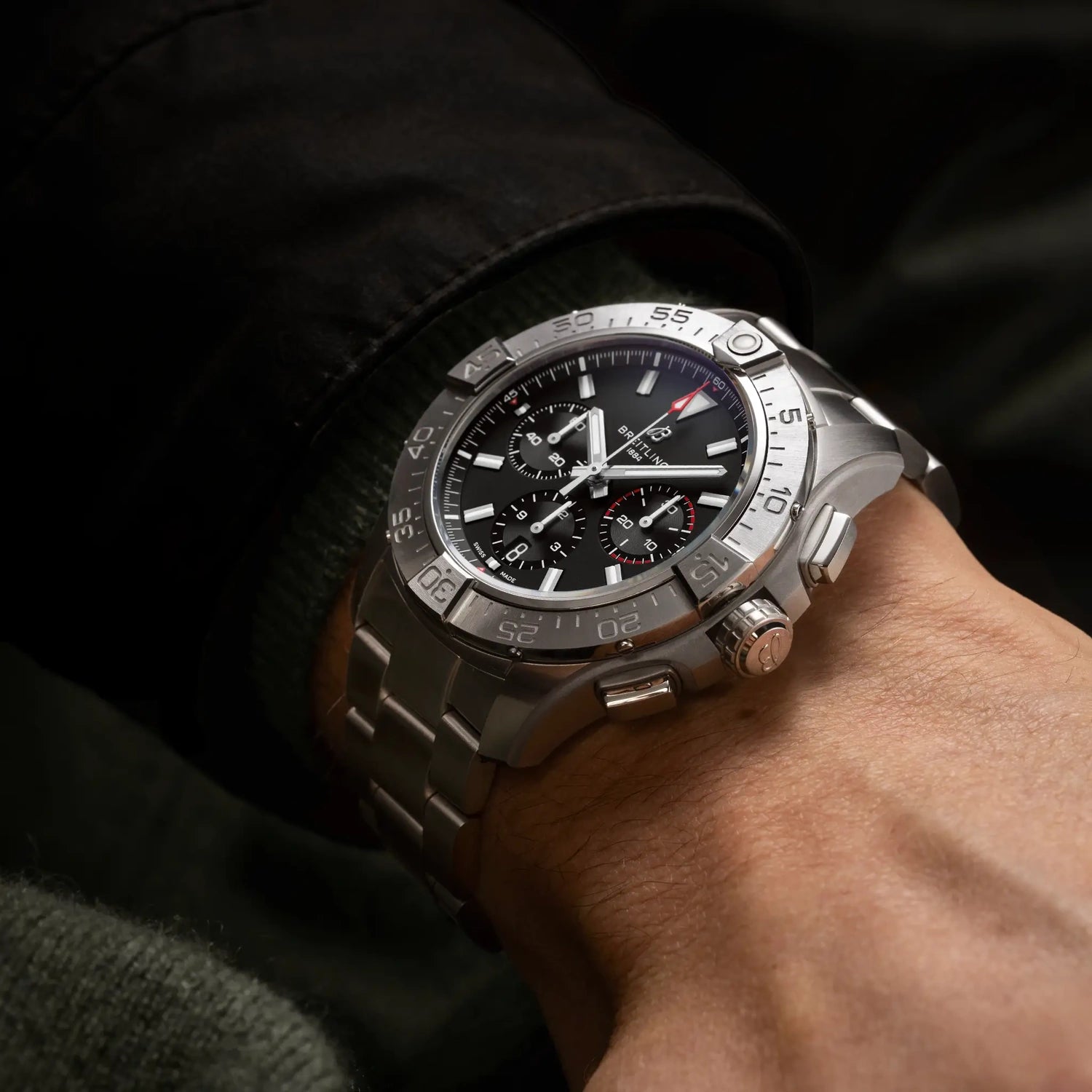 Breitling Avenger B01 Chronograph 44 AB0147101B1A1 — lifestyle on-wrist