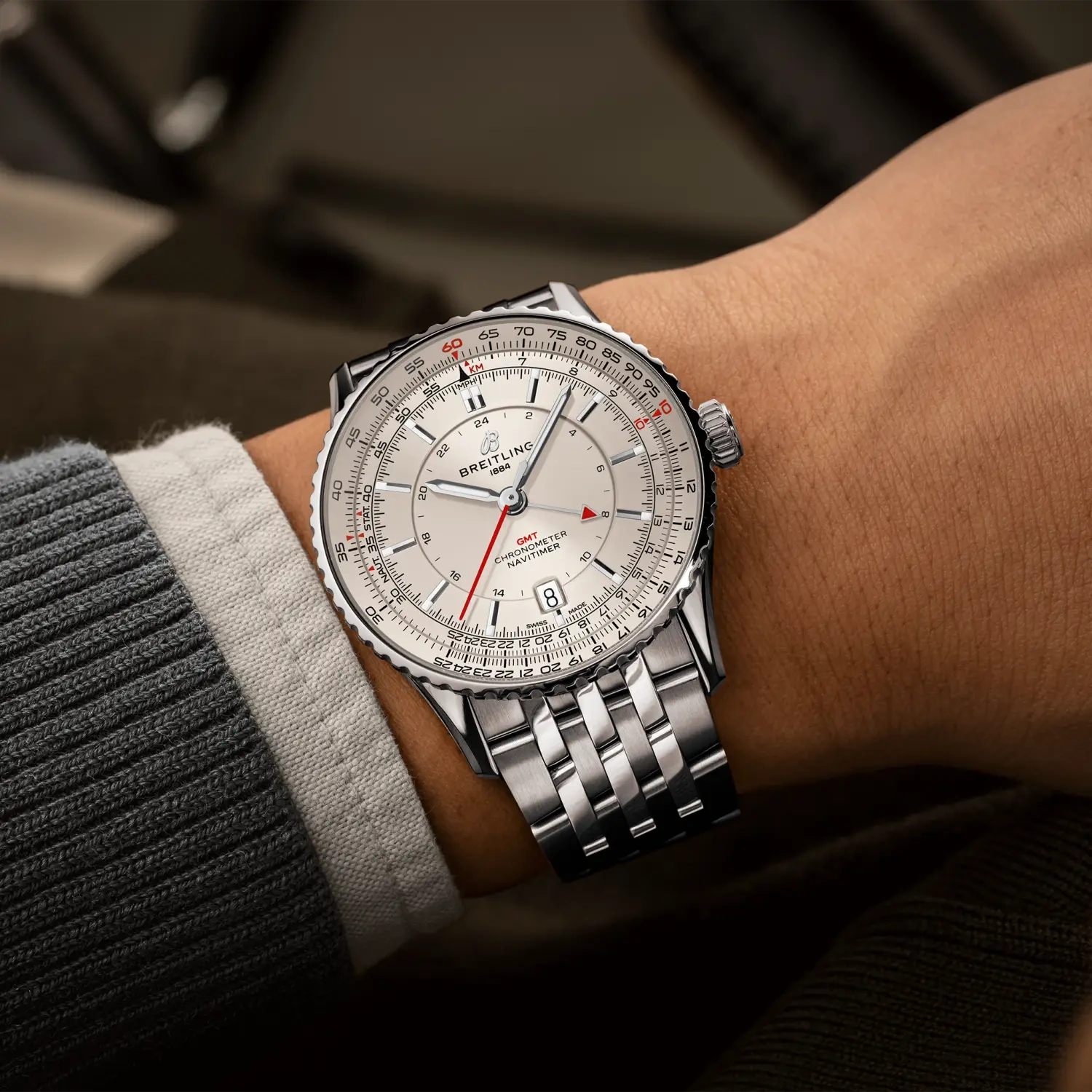 Breitling Navitimer Automatic GMT 41 A32310211G1A1 — na zápästí