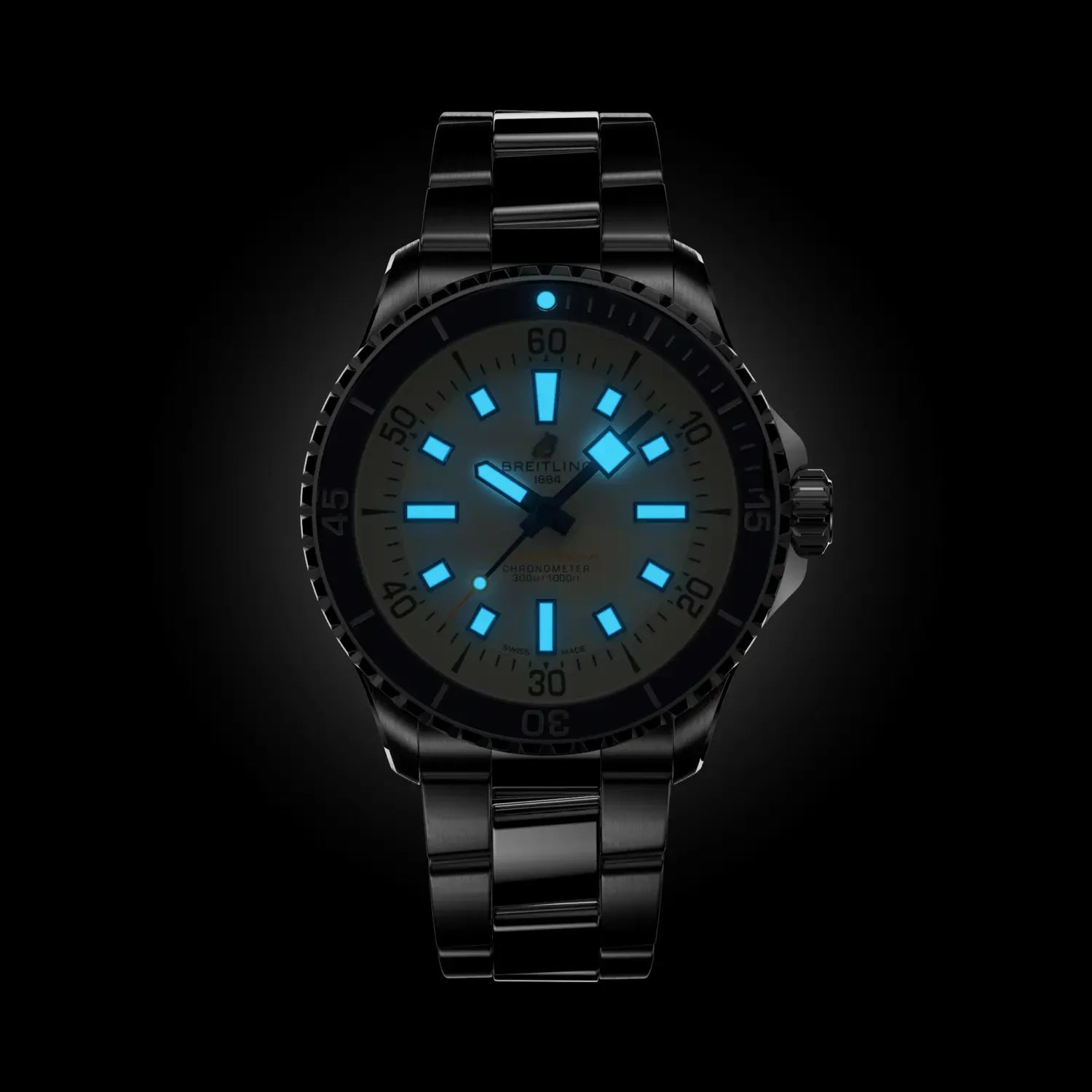 Breitling Superocean Automatic 42 A17375E71G1A1 — lume shot