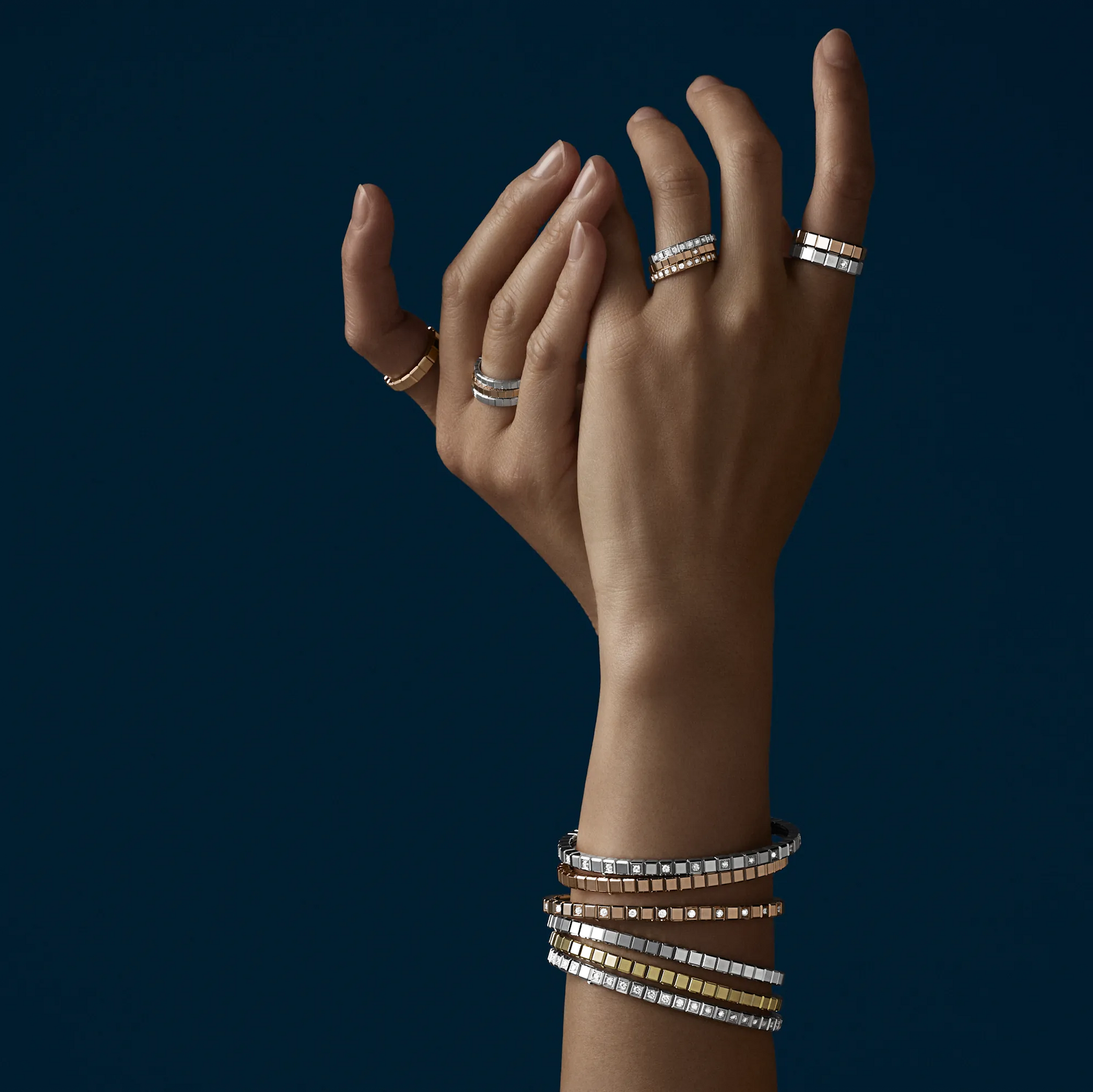 Chopard Ice Cube náramok, etické ružové zlato, polovičný pavé diamantov