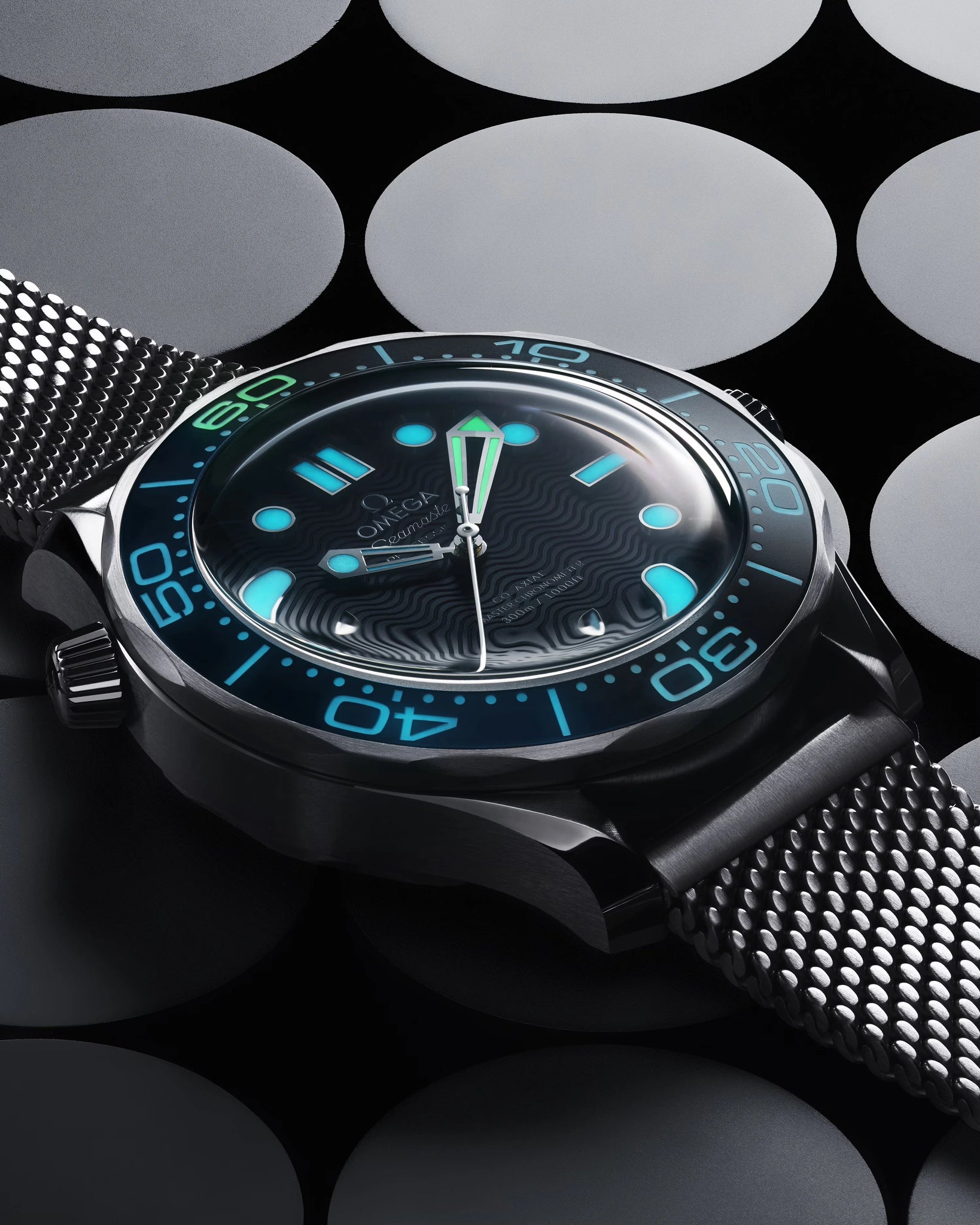 Omega Seamaster Diver 300M James Bond 60th anniversary - 5