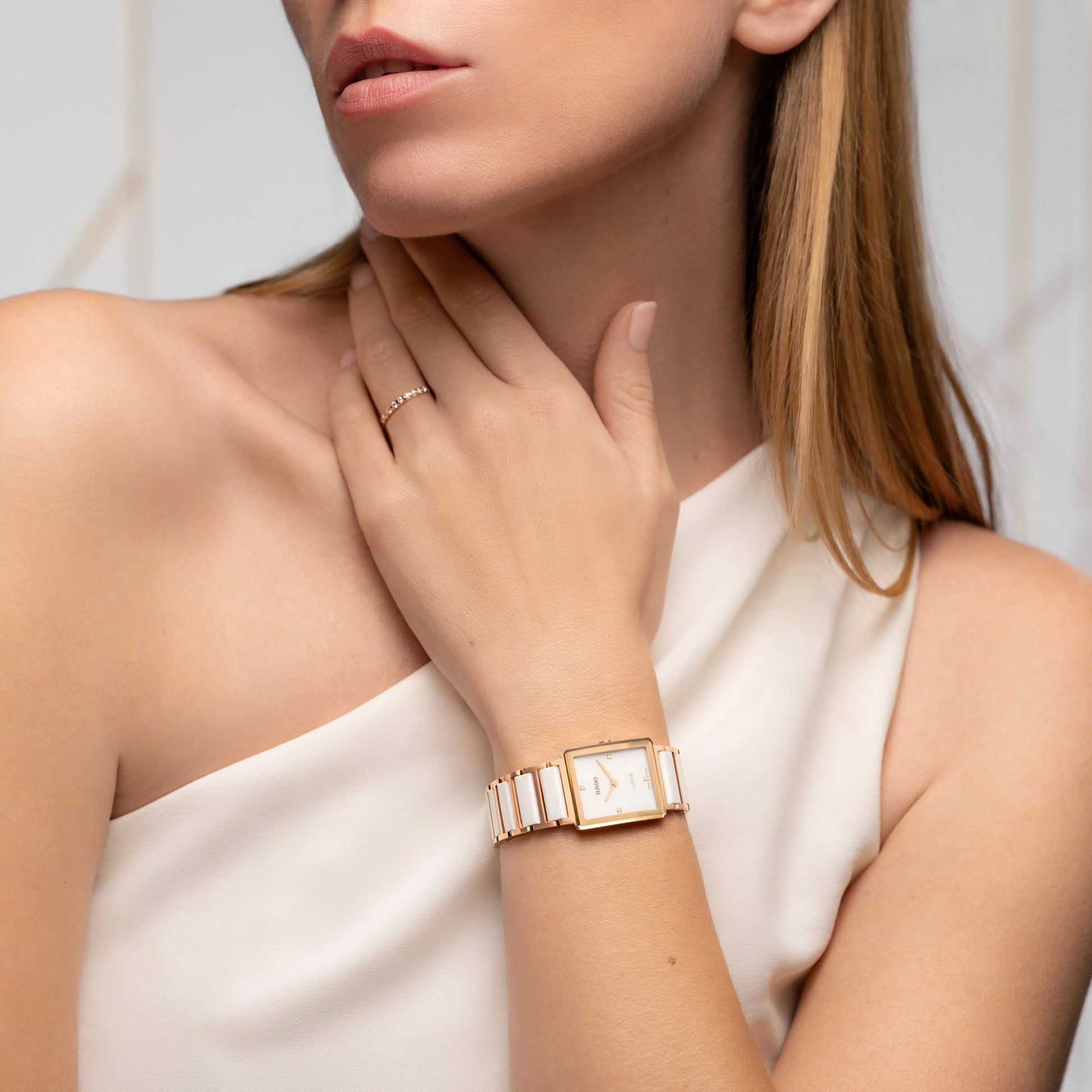 Rado Integral Diamonds