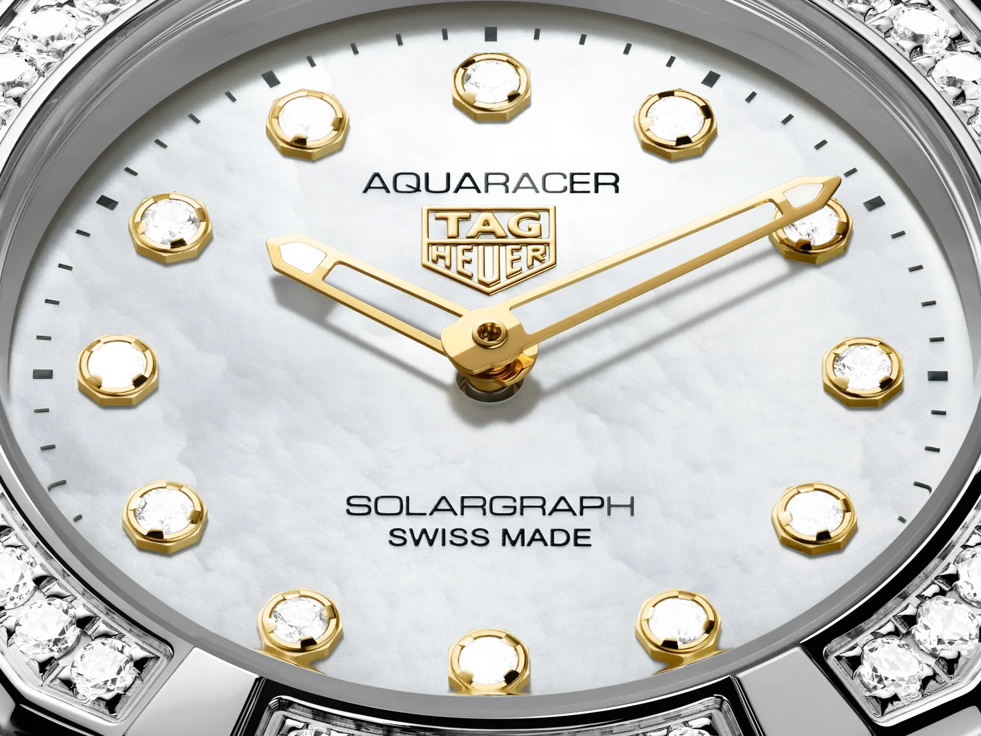 TAG Heuer Aquaracer Professional 100 Solargraph 28 mm