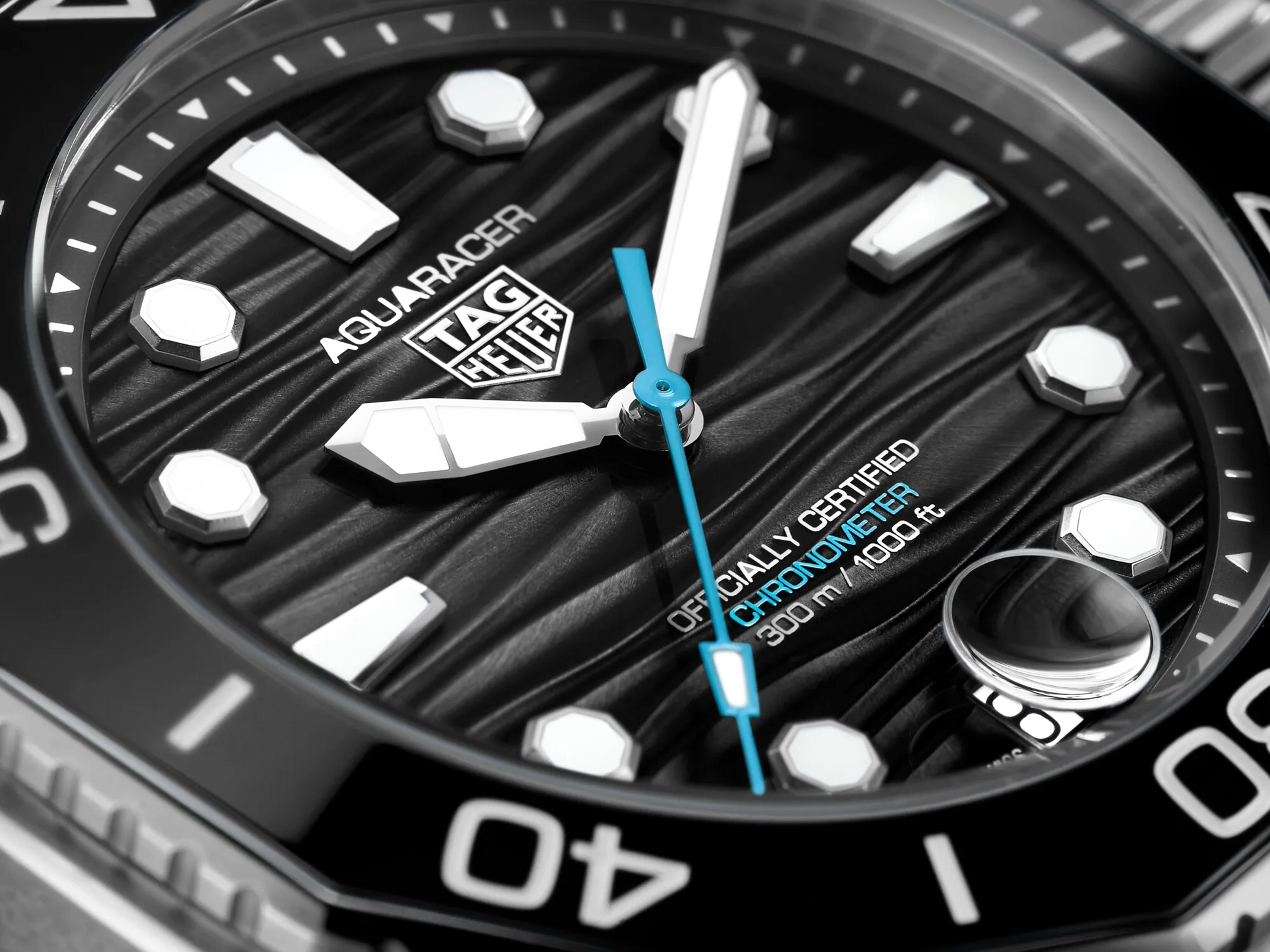 TAG Heuer Aquaracer Professional 300 Date 42 mm