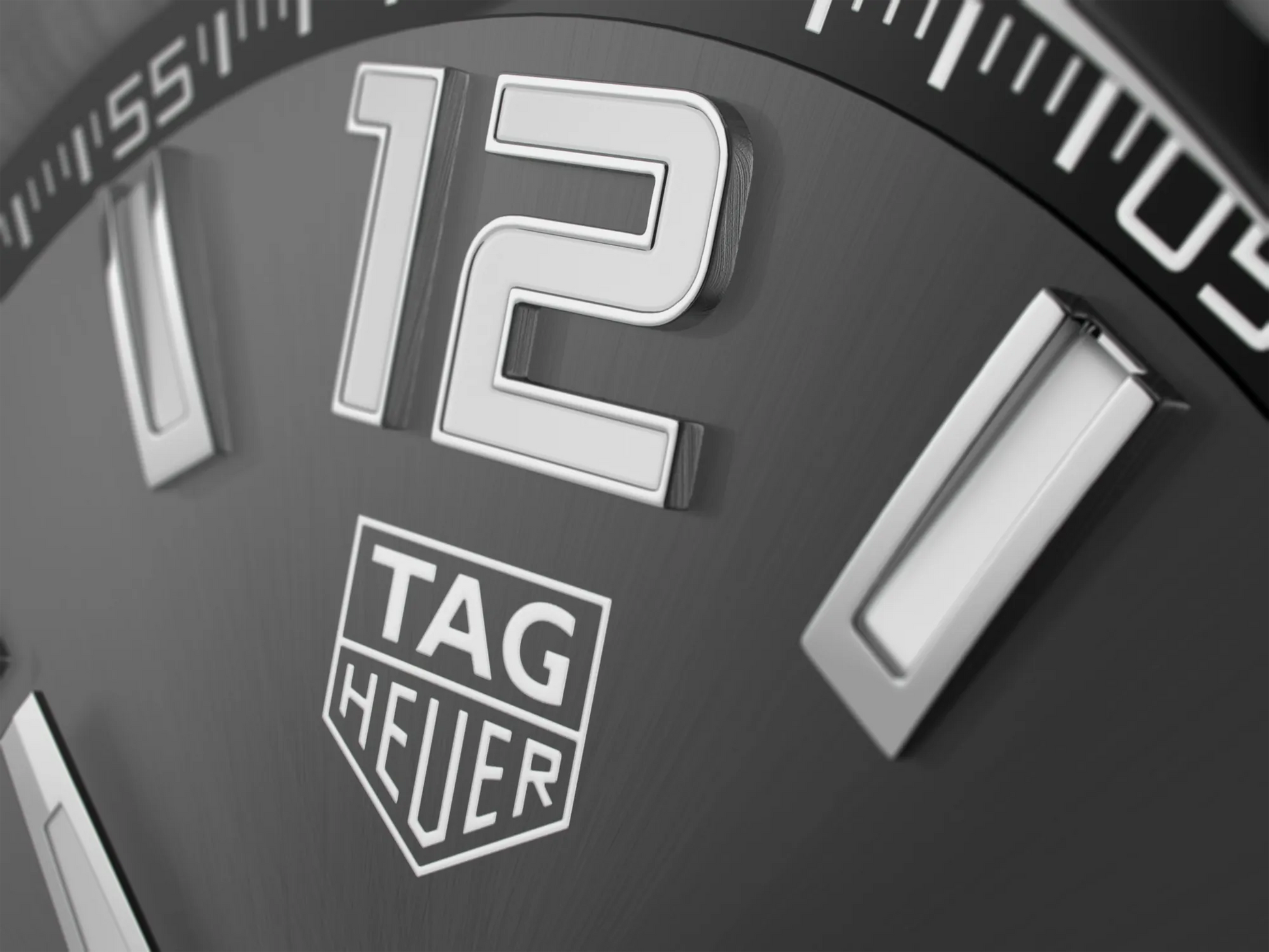 TAG Heuer Formula 1 Date Automatic Calibre 5 43 mm
